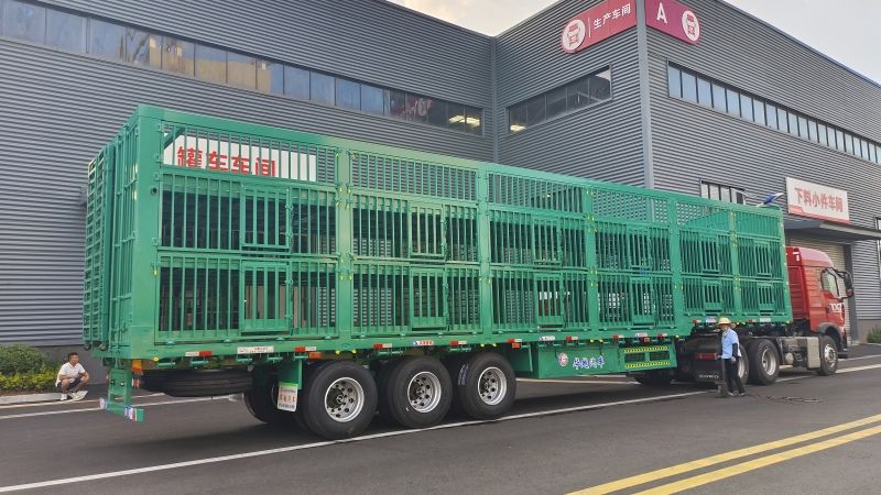 多层畜牧专用仓栏半挂车